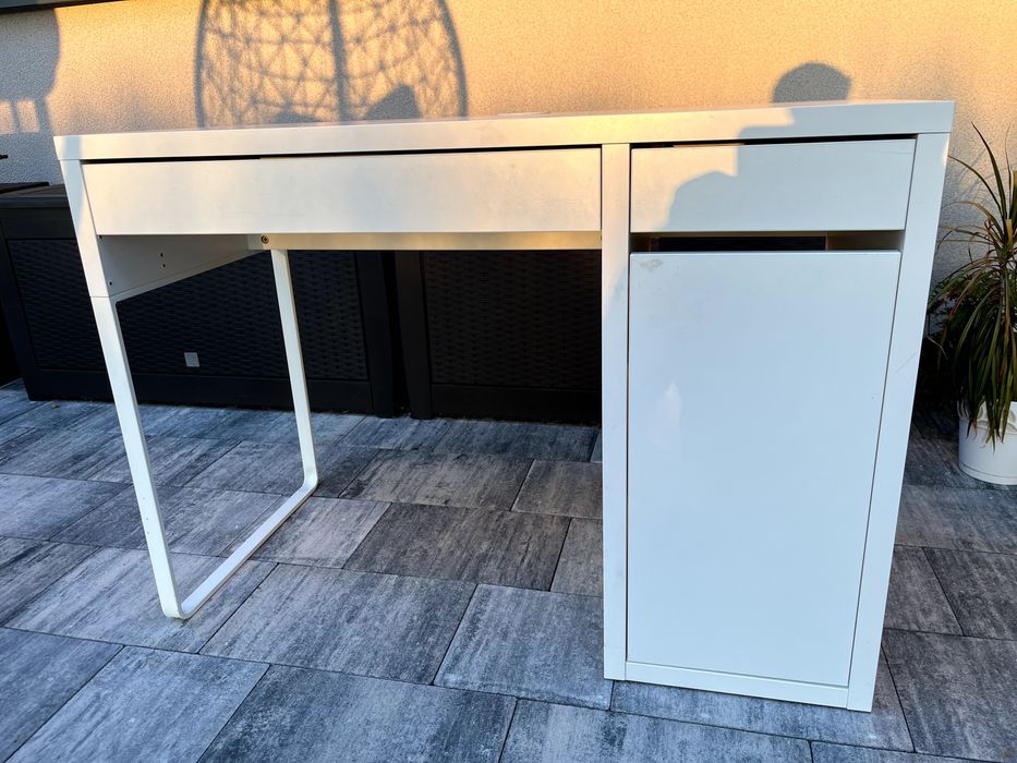 IKEA MICKE biurko z szafką 105x75x50 - BIAŁY