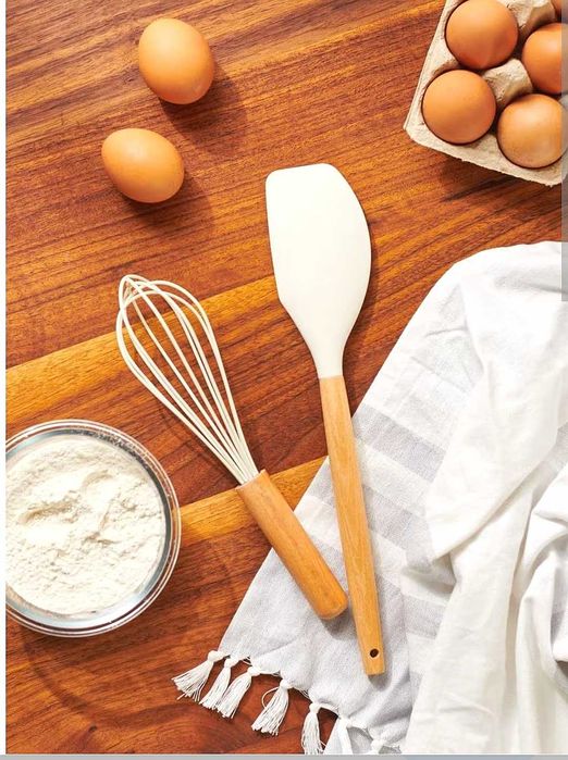 Sinsay Home Zestaw kuchenny trzepaczka szpatułka silikonowa ecru Cream