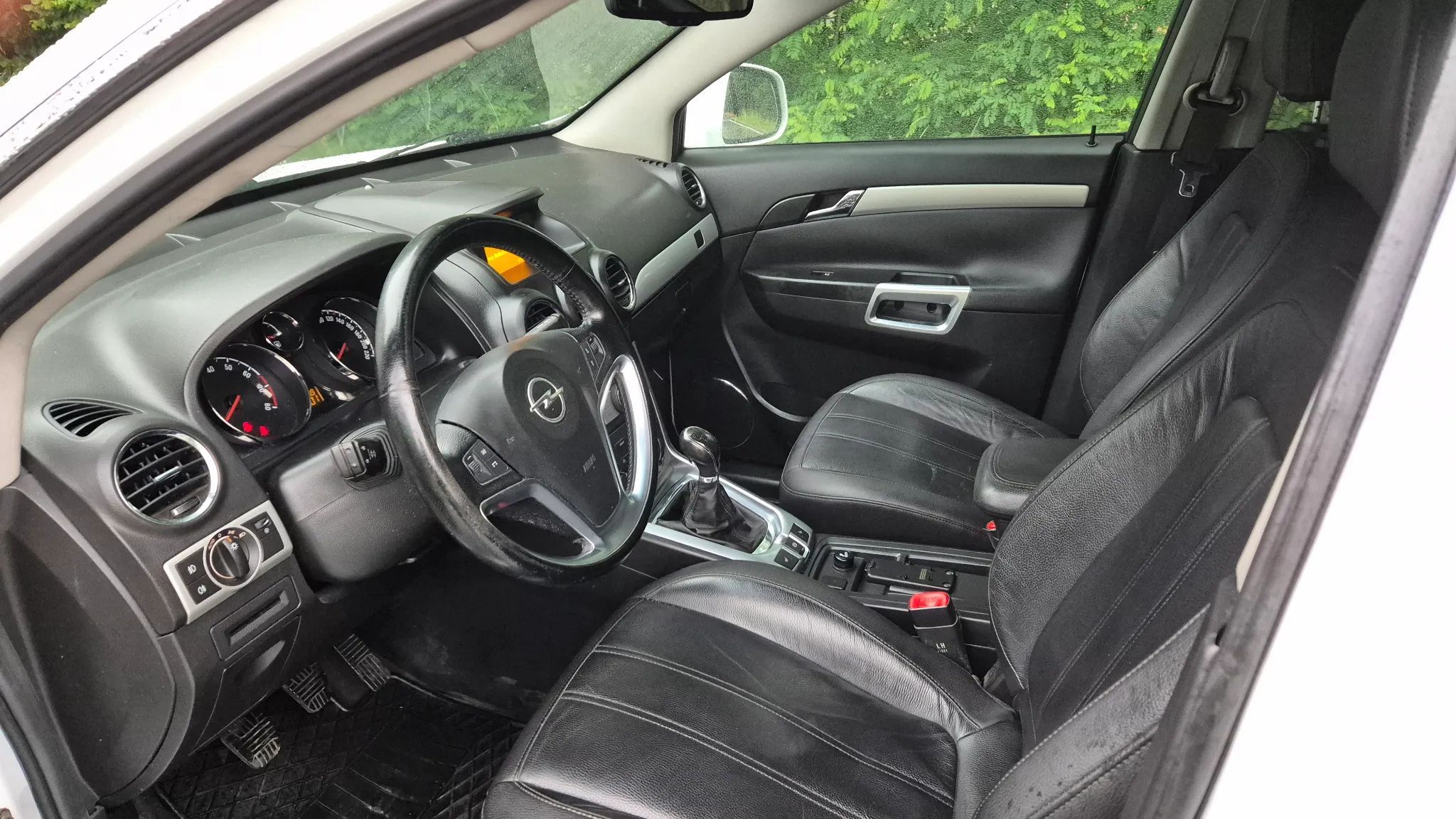 Opel Antara 2011r. 2.4 benzyna 4x4 4wd pierwszy właściciel XENON
