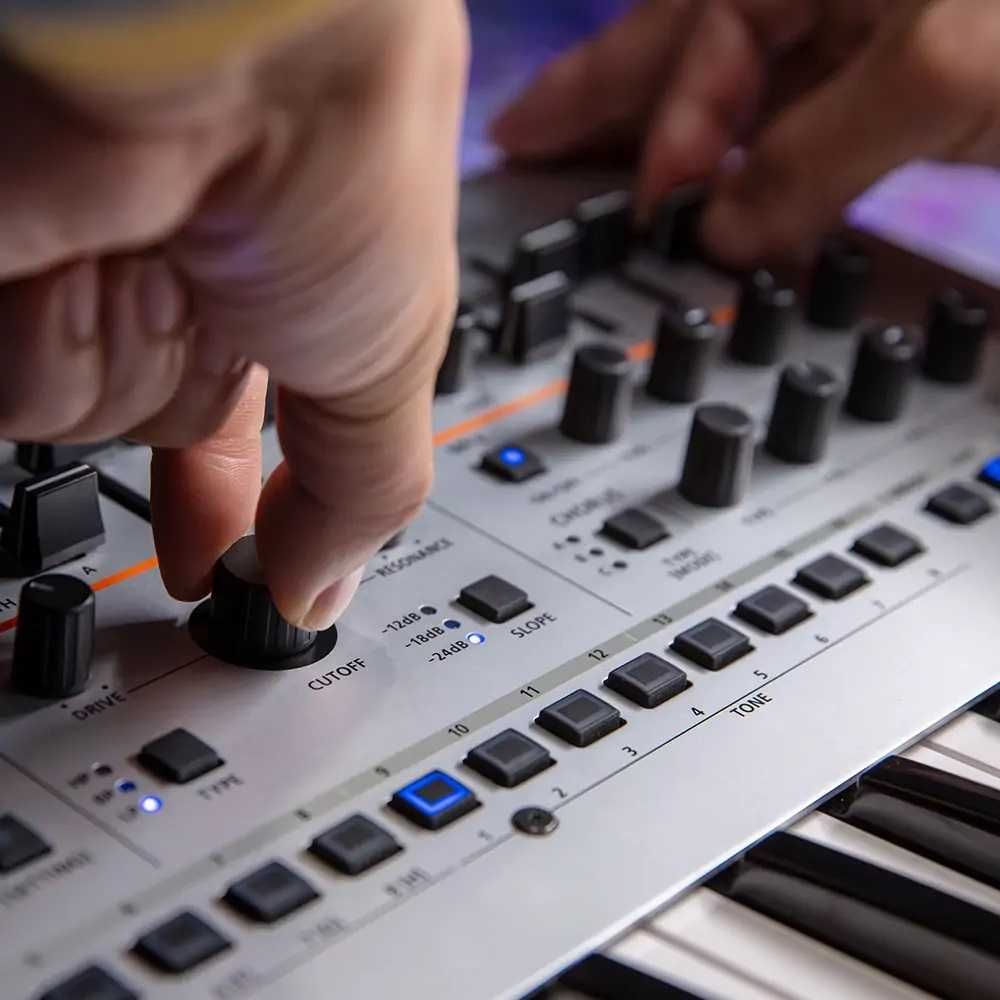 ROLAND GAIA 2 Srebrn Mały  Cyfrowy Syntezator PROMOCJA ! -18%