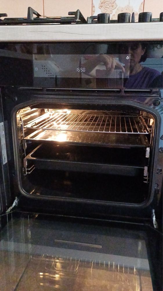 Духова шафа Gorenje BO758A33XG