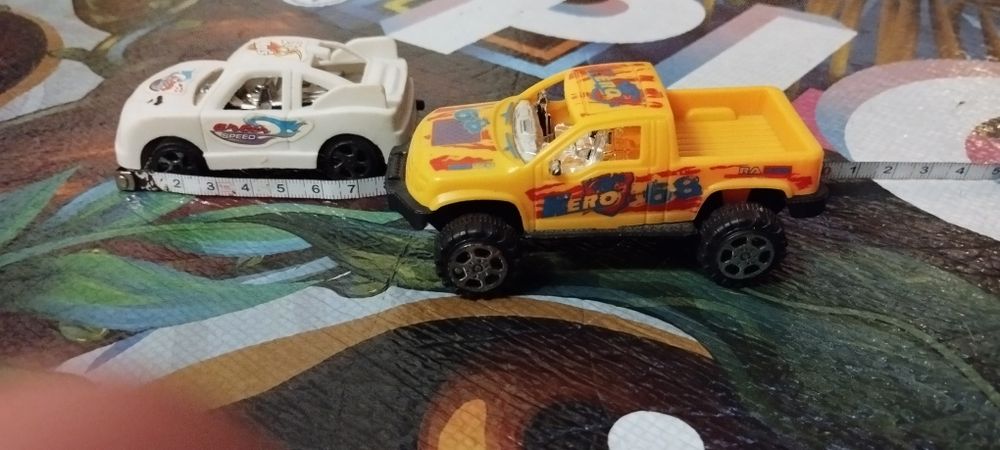 Набір машинок 4шт