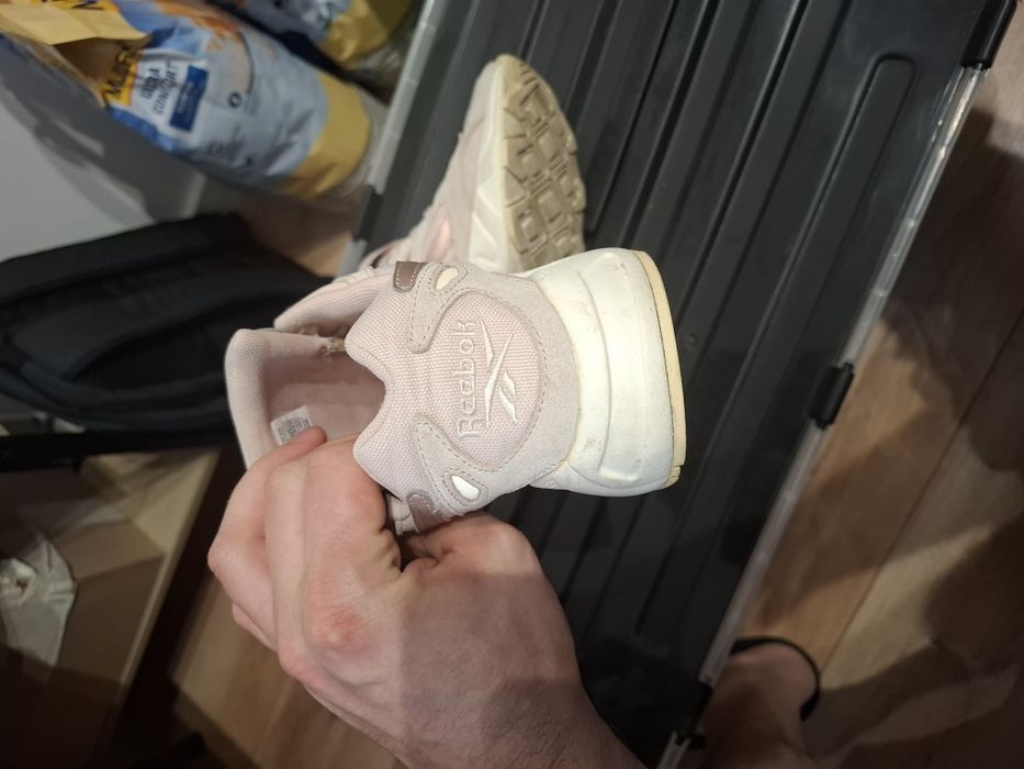Buty damskie Reebok Aztrek dobry stan pudrowy róż rozmiar 36