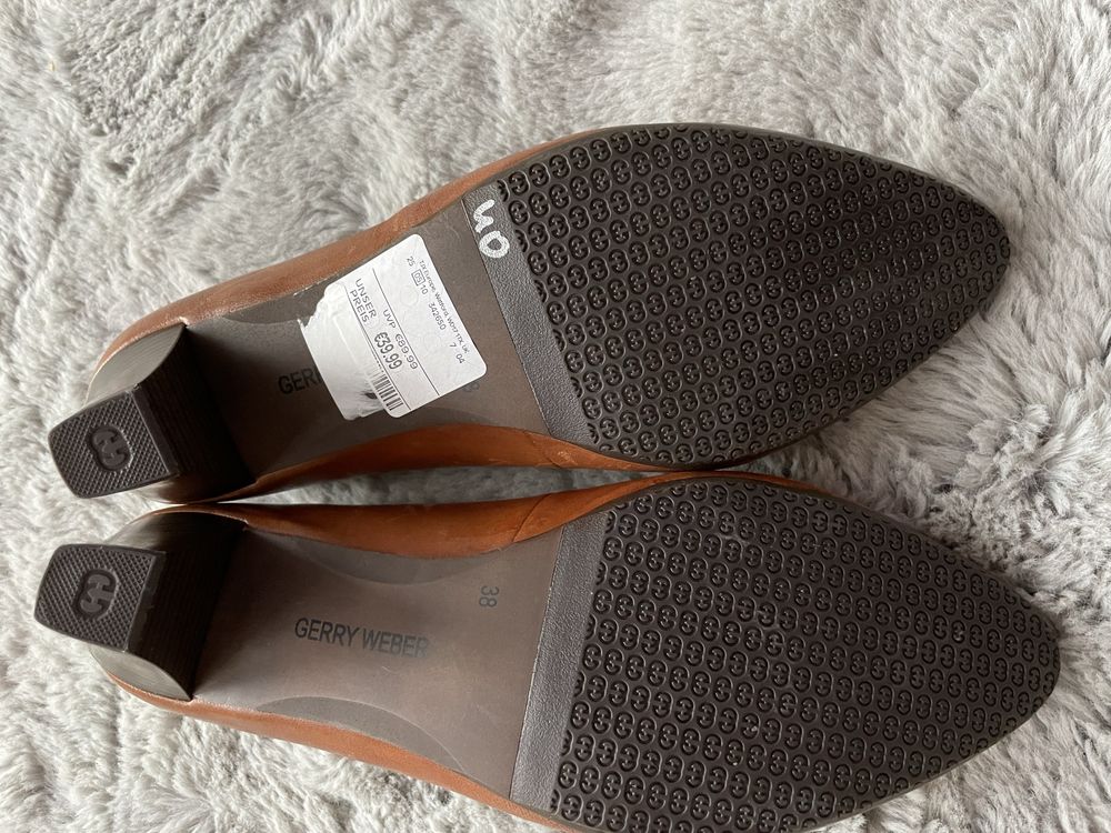 Buty czółenka damskie Gerry Weber 38