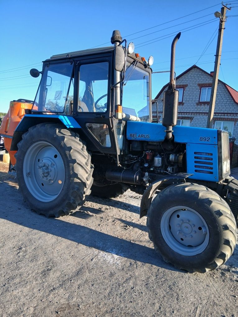 Трактор МТЗ 892  105к.с