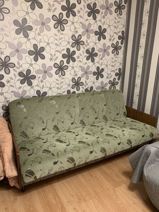 Продам диван-книжку. Самовивіз, Здолбунів. Ціна договірна