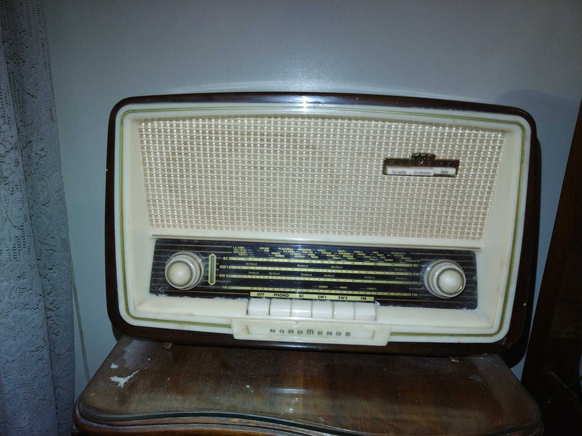 Radio NORMENDE vintage 1950