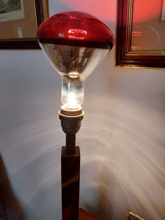 Radium Infrarot RIR 150 W / 230 V, 
Base E27 (rosca normal)Base E27 (r