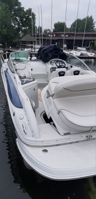 Катер Crownline 250 CR