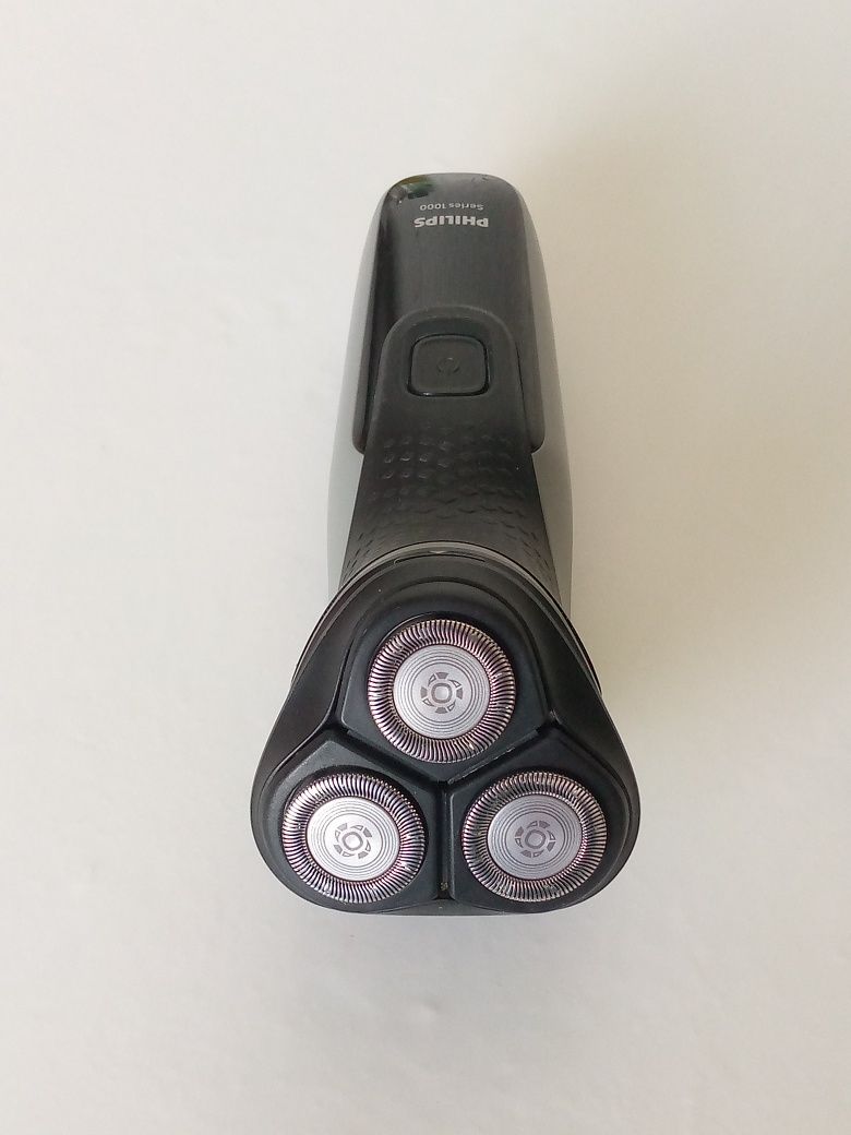 Аккумуляторная электробритва Philips S1231