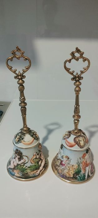Dwa dzwonki porcelana Capodimonte