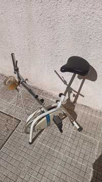 Bicicleta de manutenção