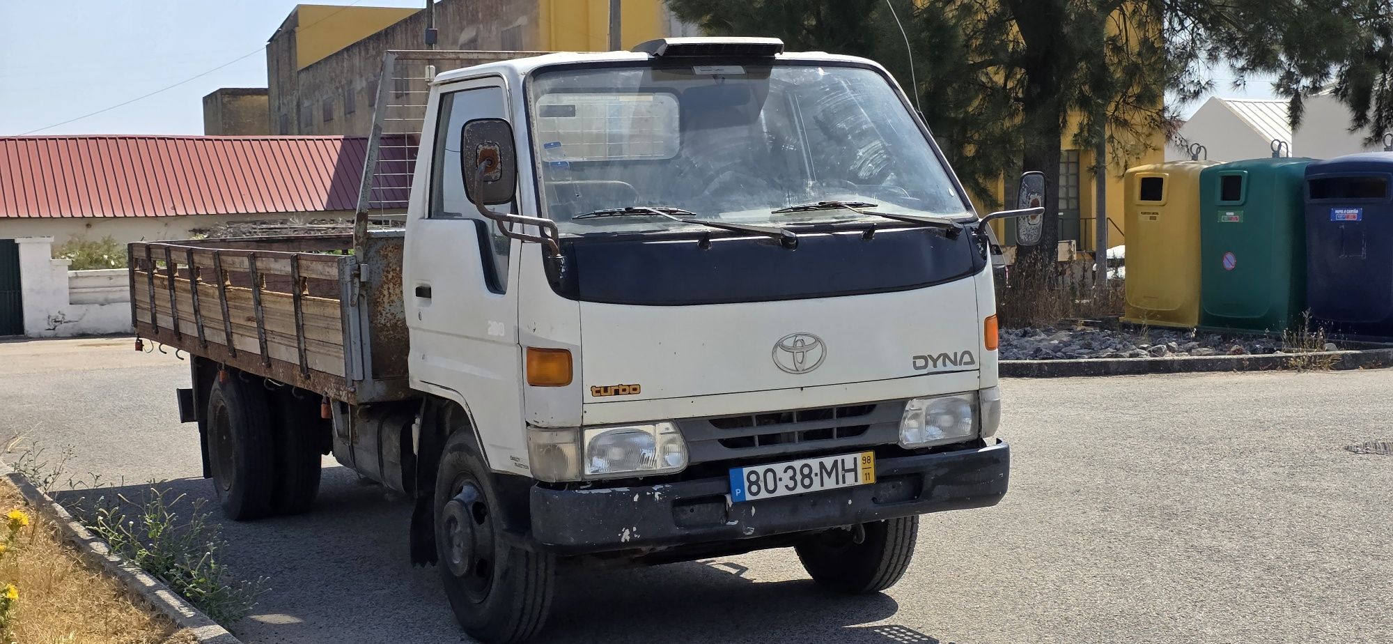Toyota dyna 280 vendo