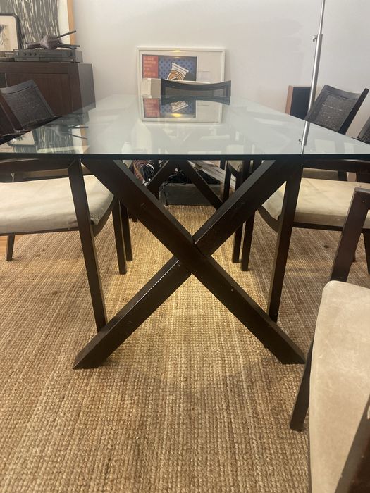 Mesa e 6 cadeiras