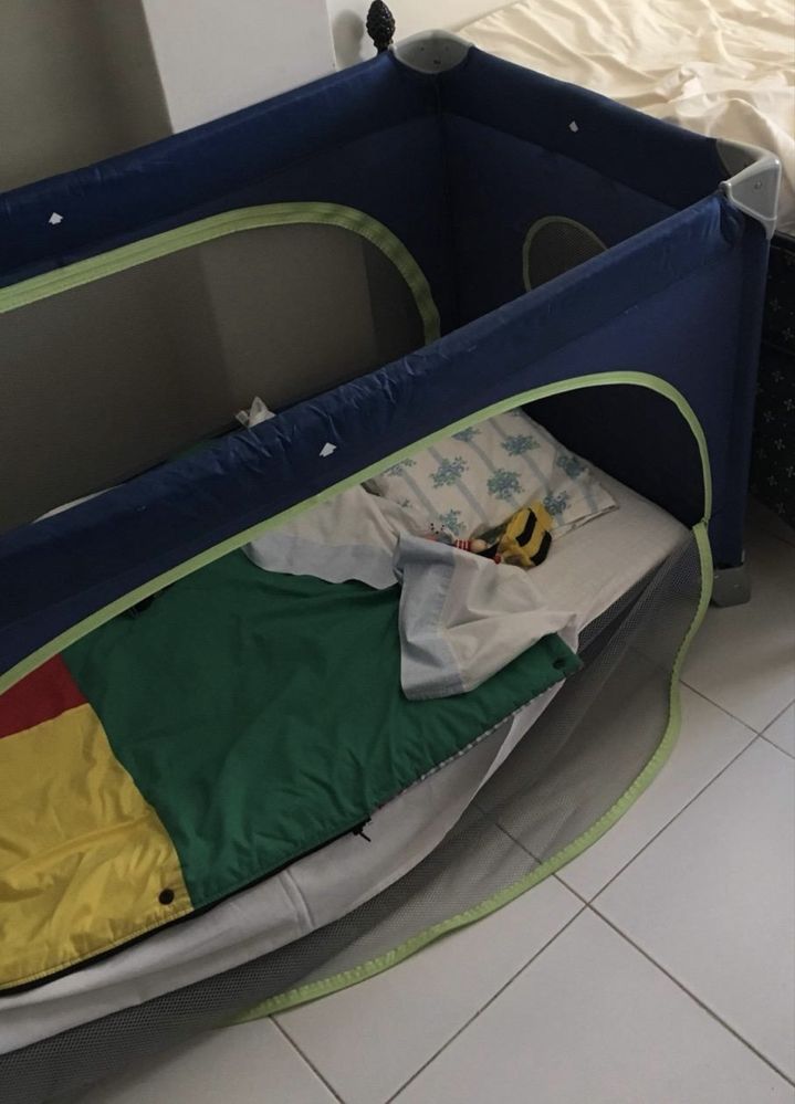Cama de viagem chicco + colchão dobravél