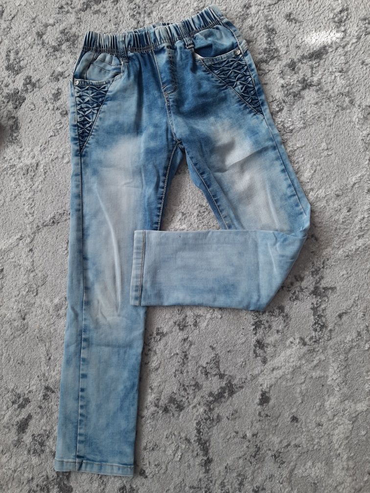 Spodnie jeansowe 122 cm