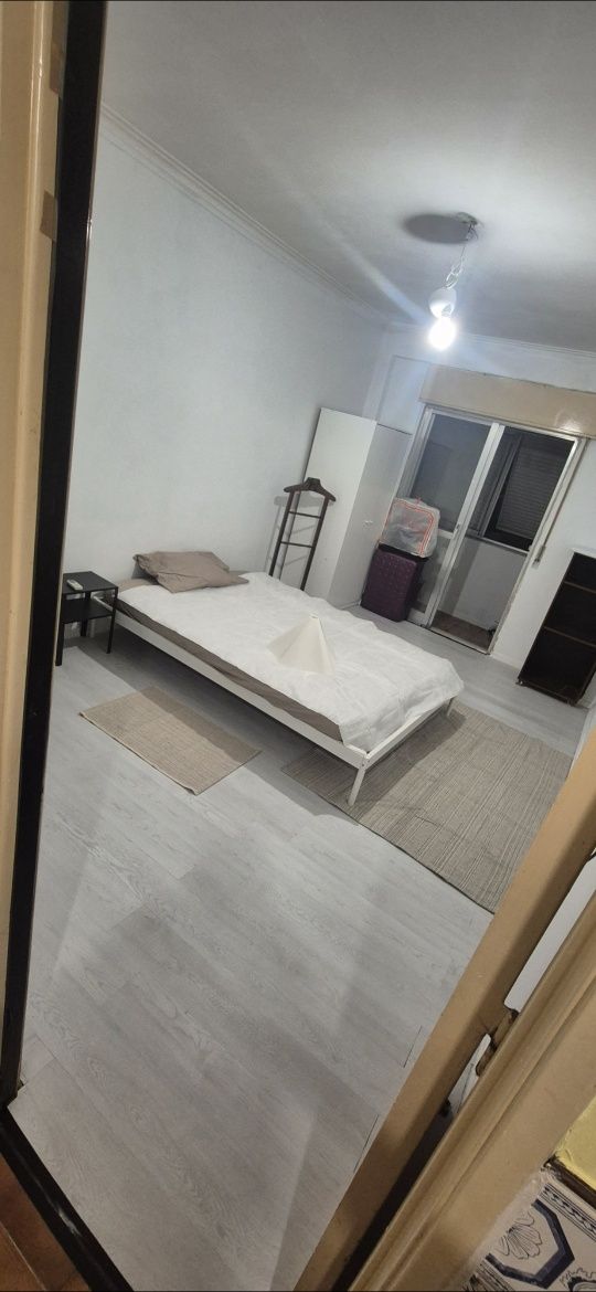 Quartos 15m2 odivelas