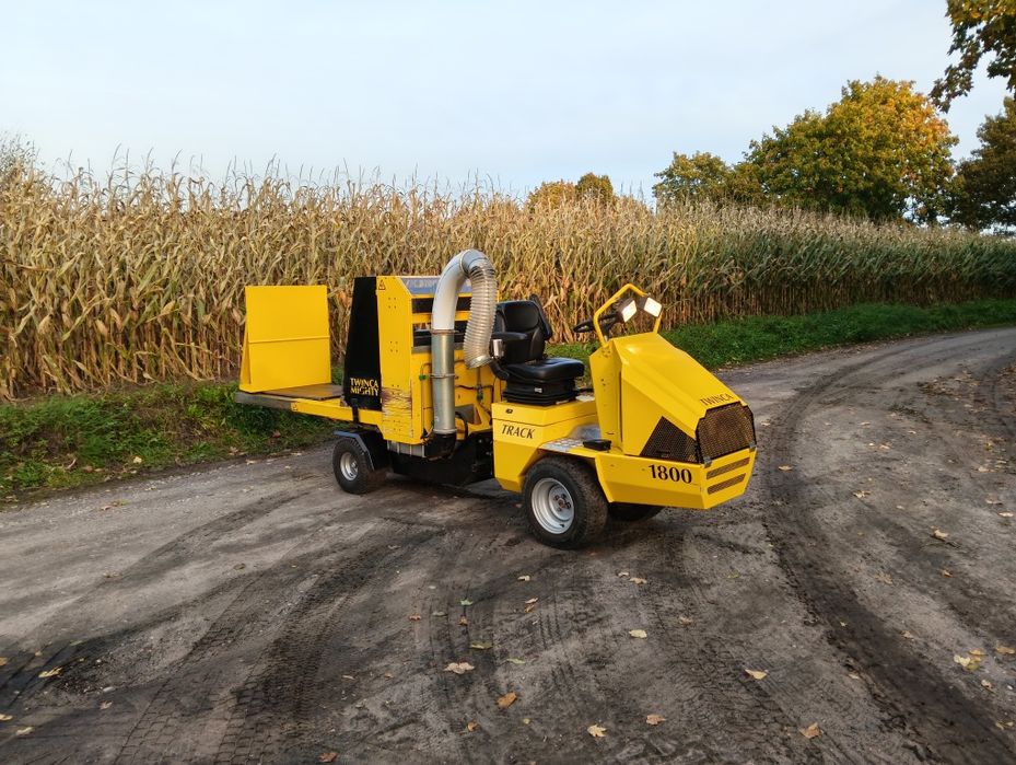 Ścielarka samojezdna TWINCA MIGHTY / Stan Igła Miniładowarka Bobcat