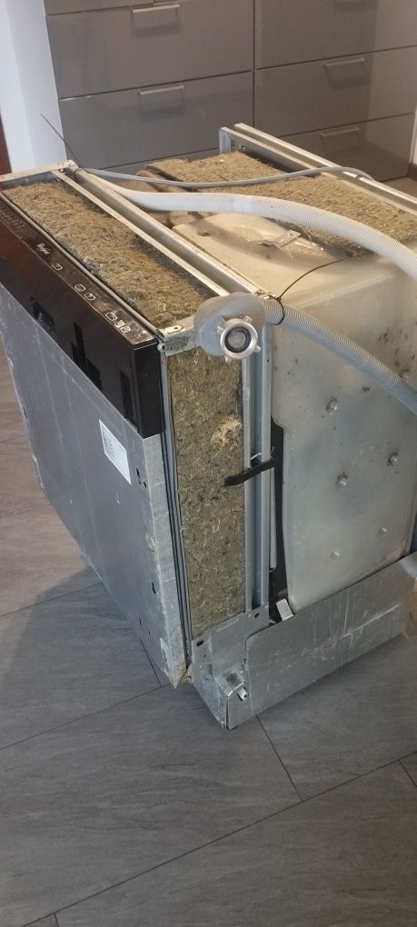 Zmywarka Whirlpool 6th sense AGD 6240/1 Fd