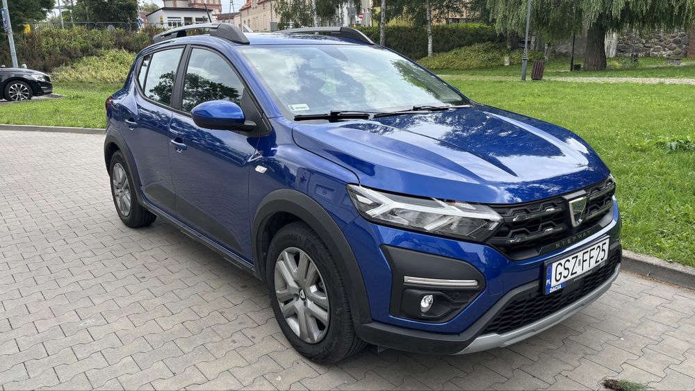 Sprzedam samochód Dacia Sandrero niski przebieg