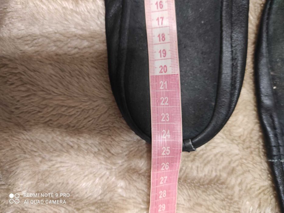 Чешки кожаные детские