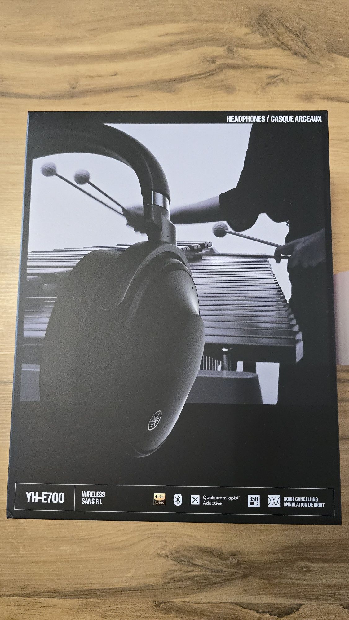 Навушники Yamaha YH-E700A Black (оригінал)