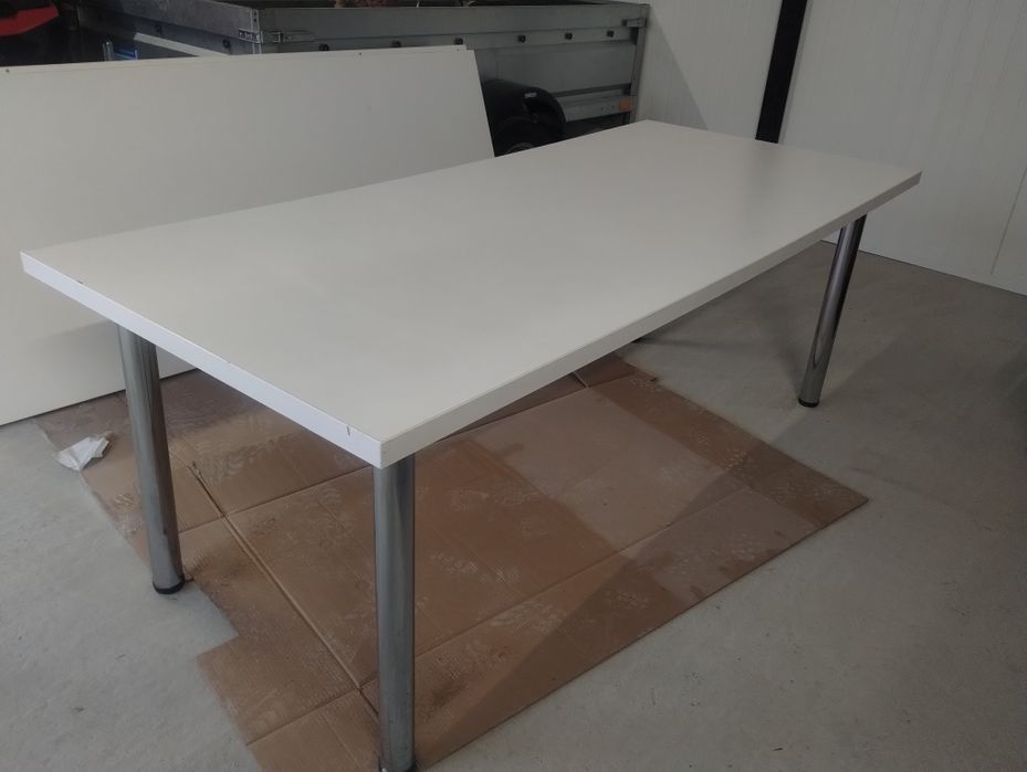 Stoły z odkręcanymi nogami, 12 sztuk, tanio!!