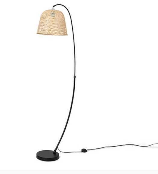 Lampa stojąca z bambusowym kloszem