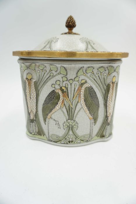 SZKATUŁKA puzderko porcelana z brązem-czaple