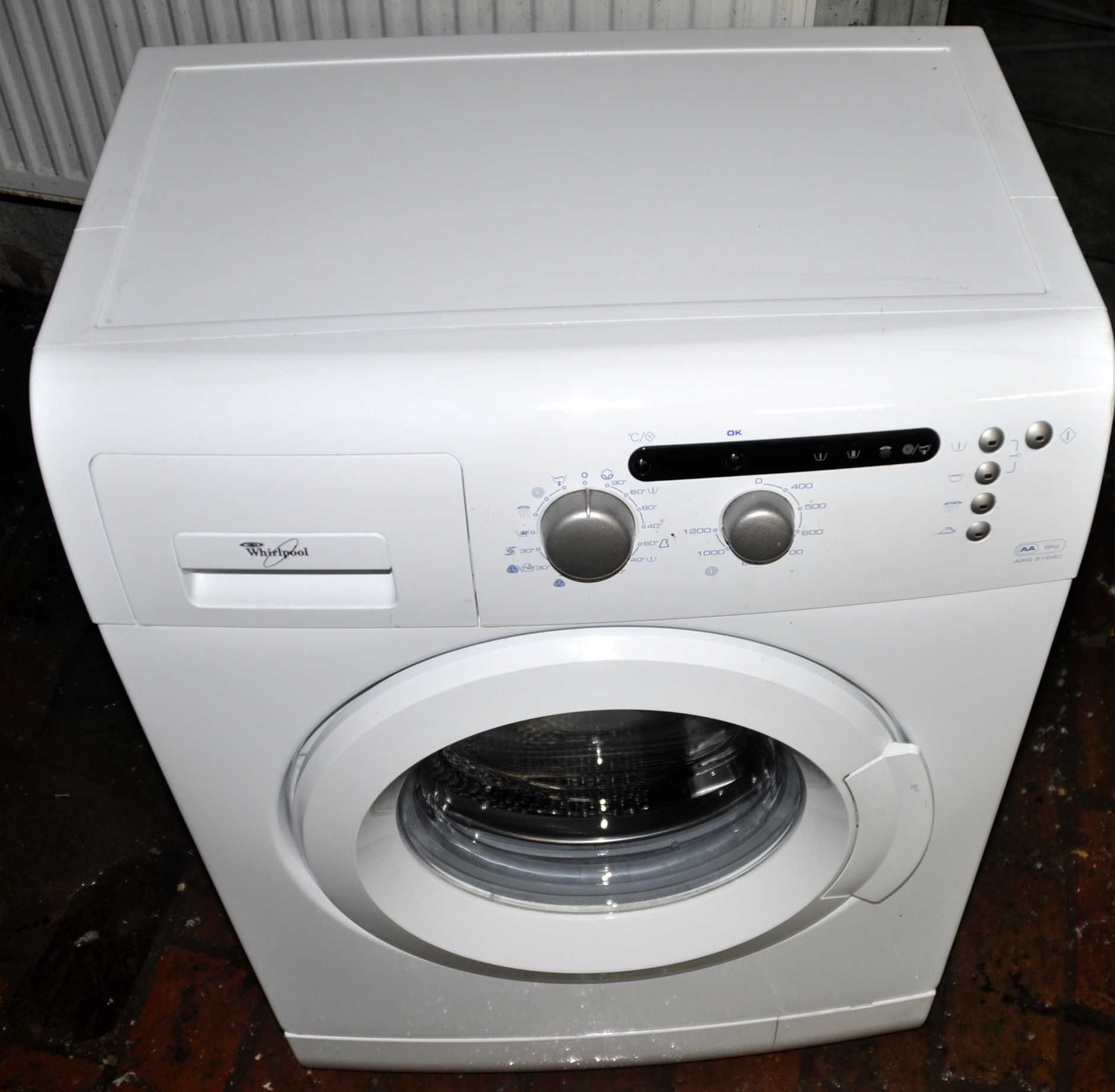 pralka pralki whirlpool SLIM 43 CM transport wniesienie podłącxzenie