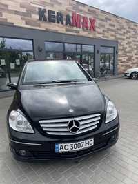 Mercedes Benz b200