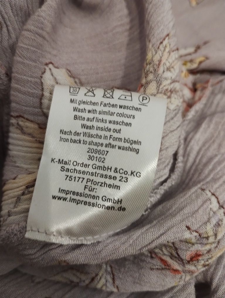 Sukienka boho/hippie w kwiaty maxi.
