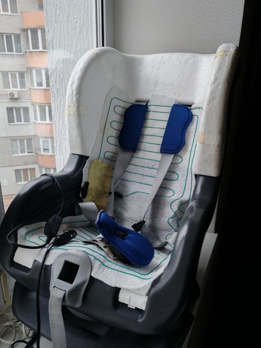 Автокрісло 0-18 кг з ПІДІГРІВОМ Britax Romer FIRST CLASS plus, синє