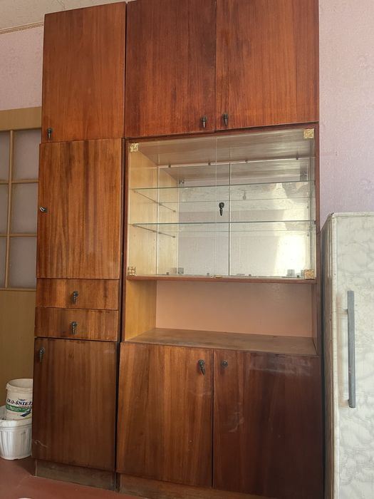 Шкаф шифоньер лакированый