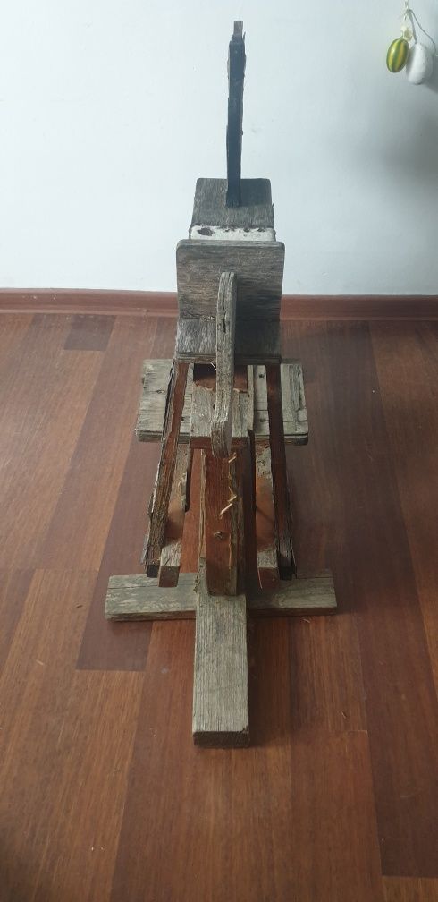 Kon na biegunach zabytkowy