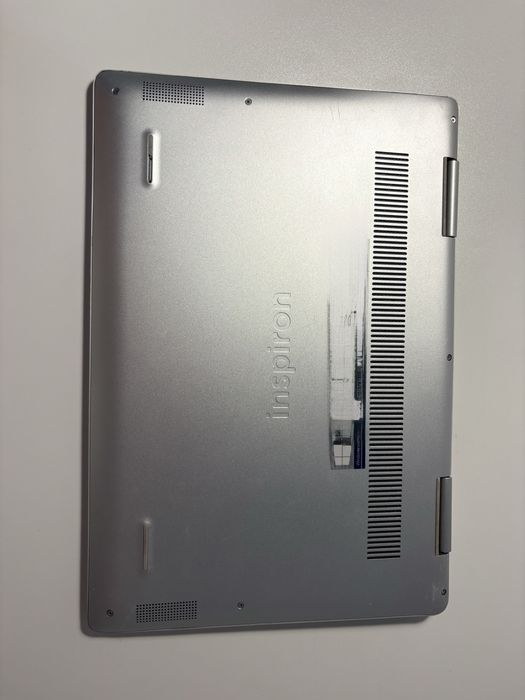 Laptop Dell Inspiron 7386 2-in-1• i7 • 16GB • 512GB • Windows 11 Pro