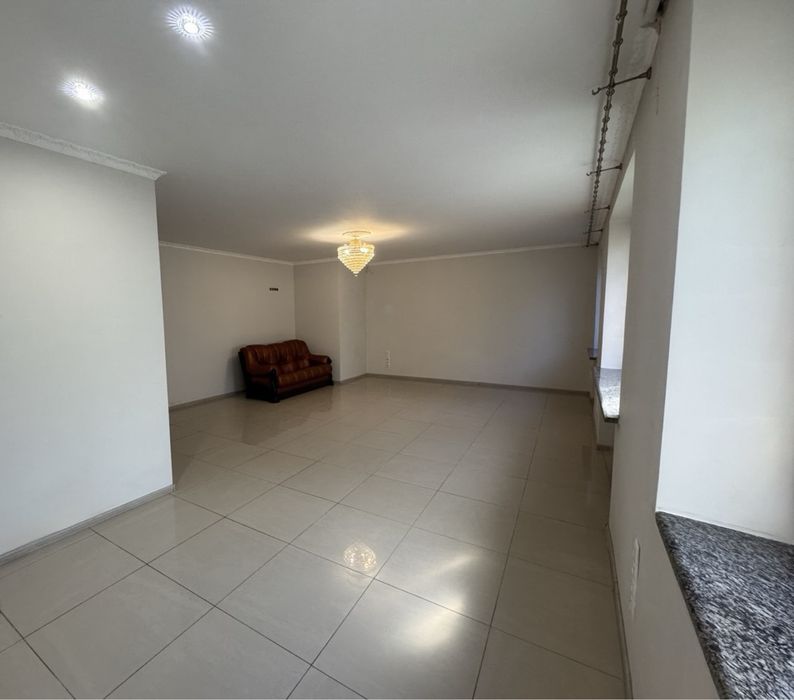 Оренда кв під офіс/шоурум/житло 40 м2 Київ,просп.Берестейський 15,КПІ