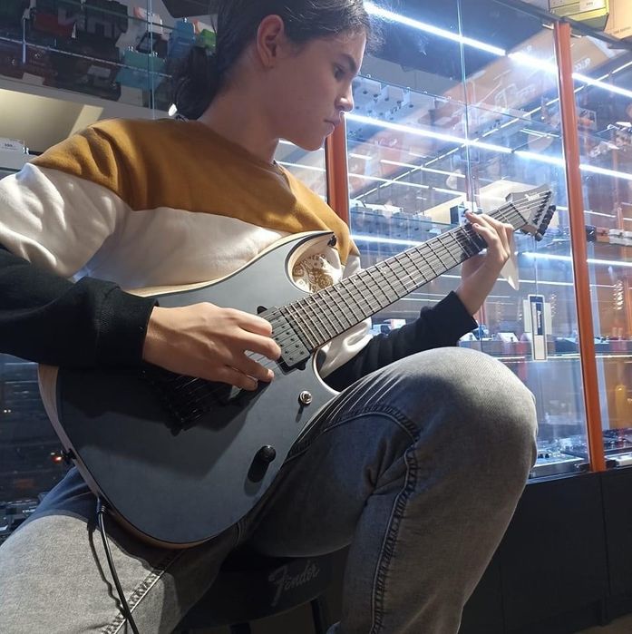 Lekcje gry na gitarze elektrycznej – Rzeszów