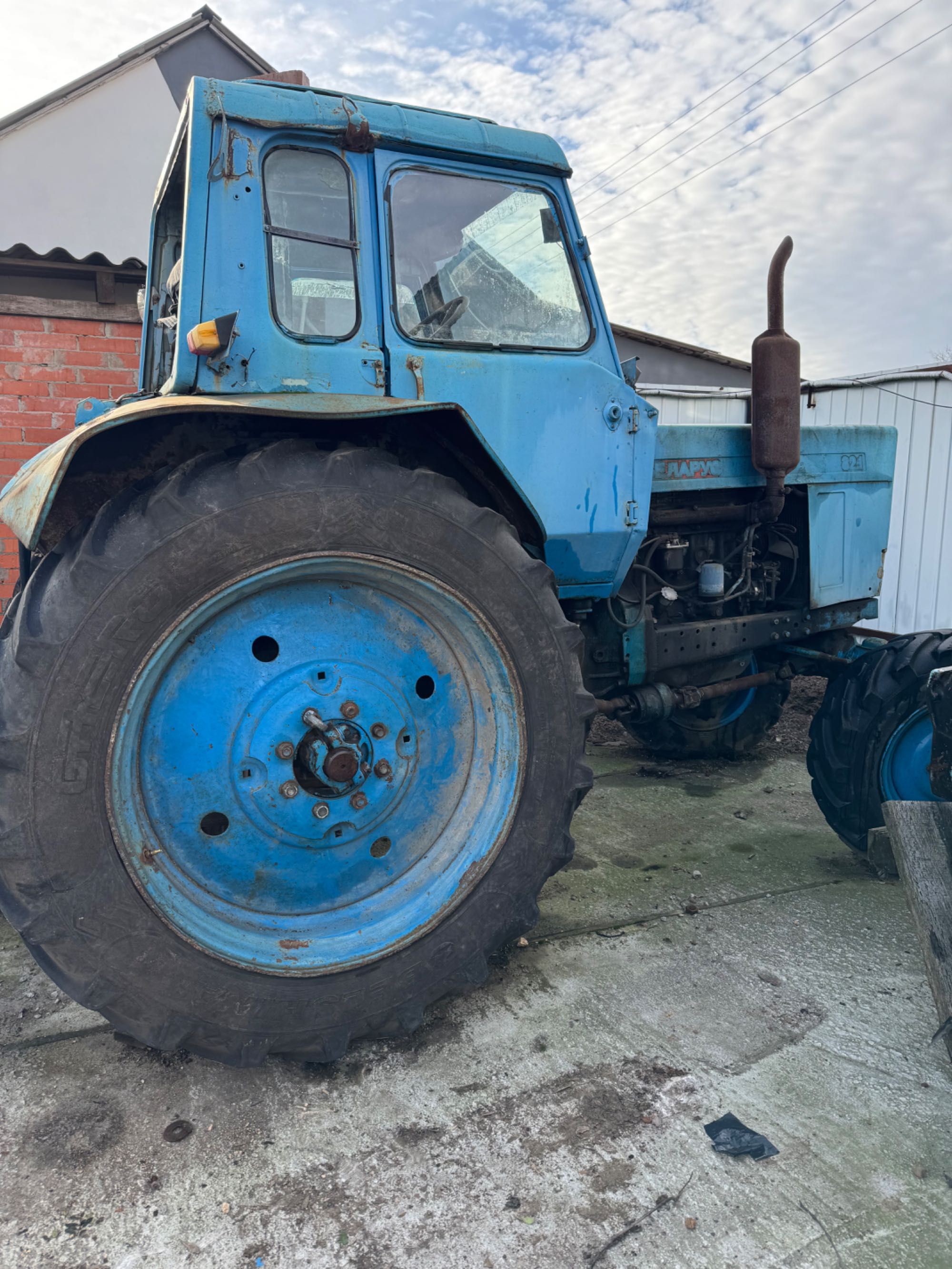 Трактор колісний МТЗ-82