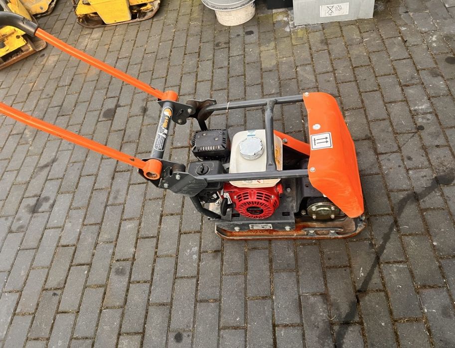 Wynajem Zagęszczarka Belle 90kg