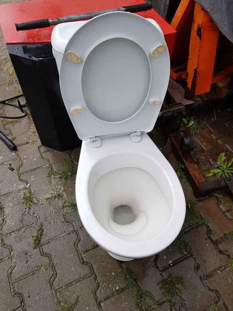 Toaleta stojąca, wc, ubikacja
