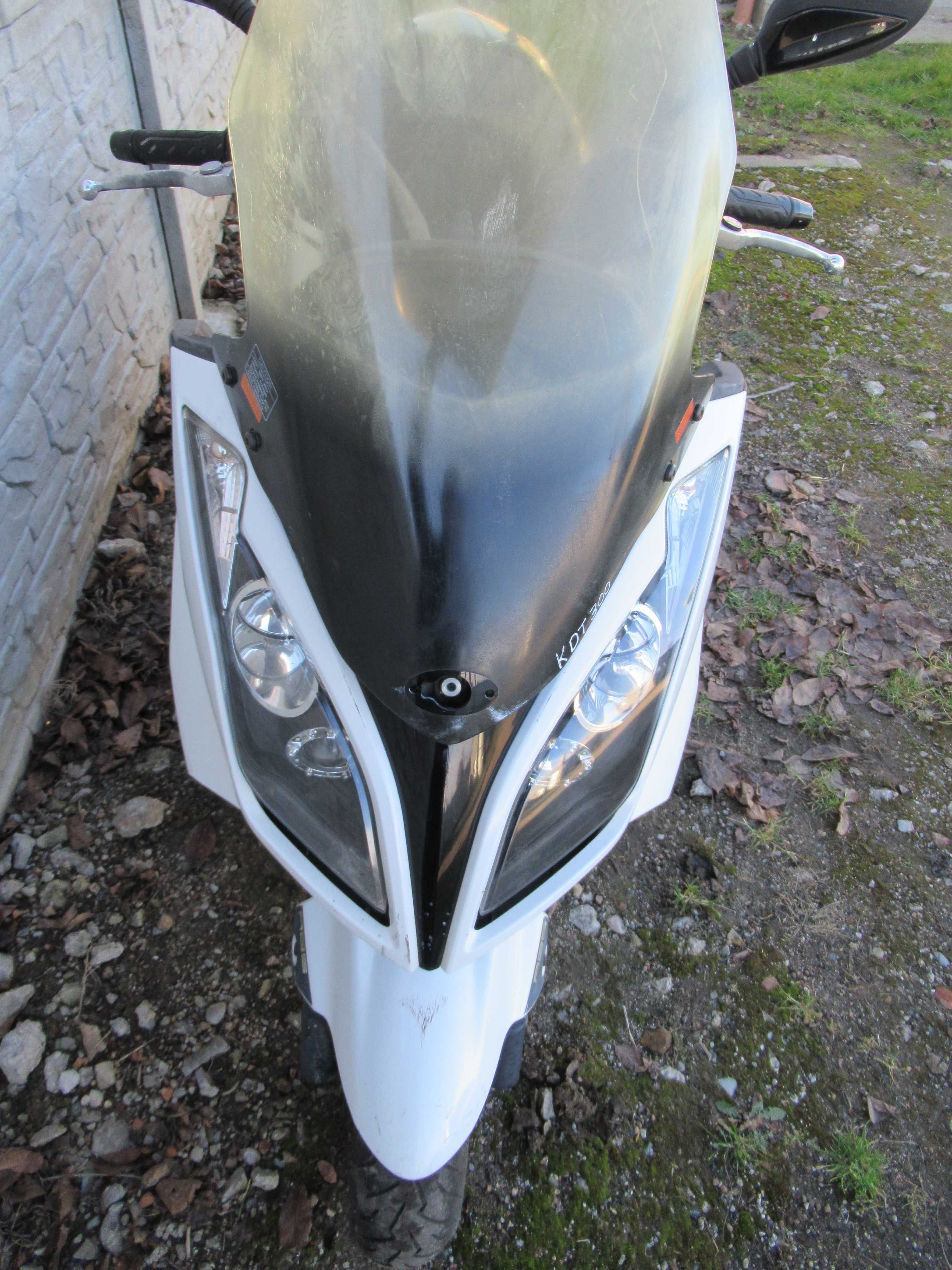 Kymco Downtown 300 rok 2017
