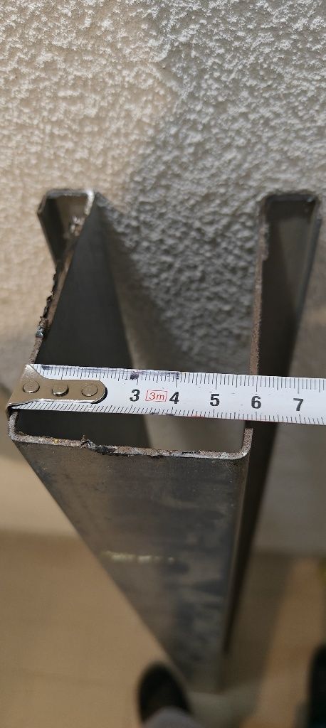 Calhas galvanizados. 1 m, 3 m.