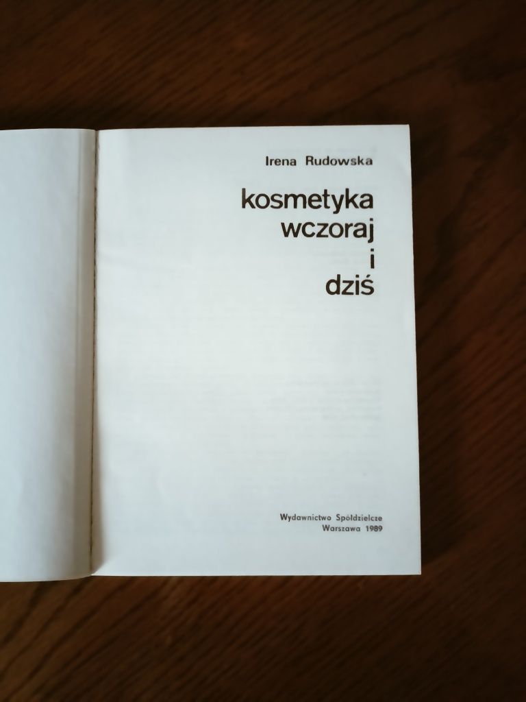 Kosmetyka wczoraj i dziś 1989