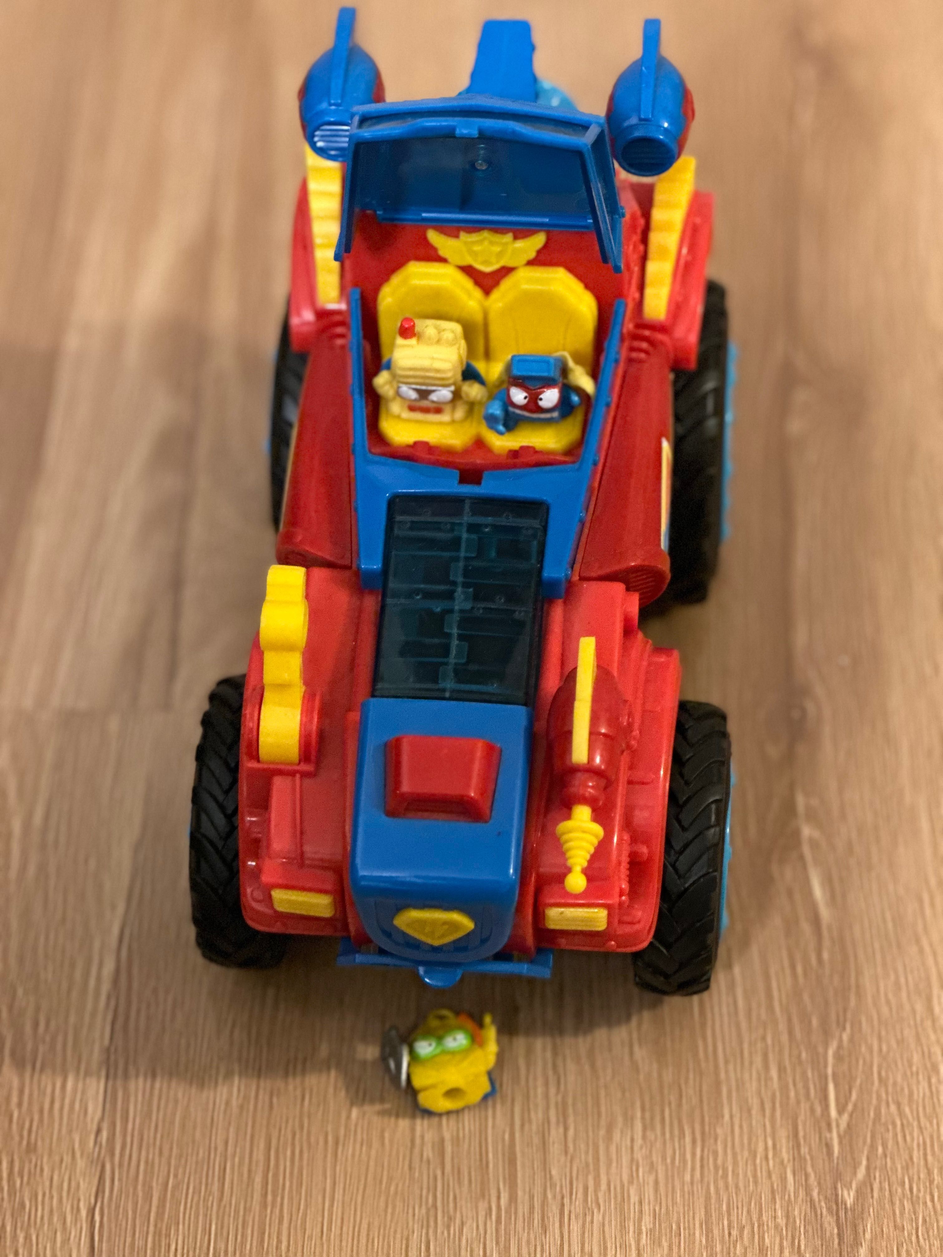 SuperZings 1, Hero Truck Monster Roller, pojazd superbohaterów