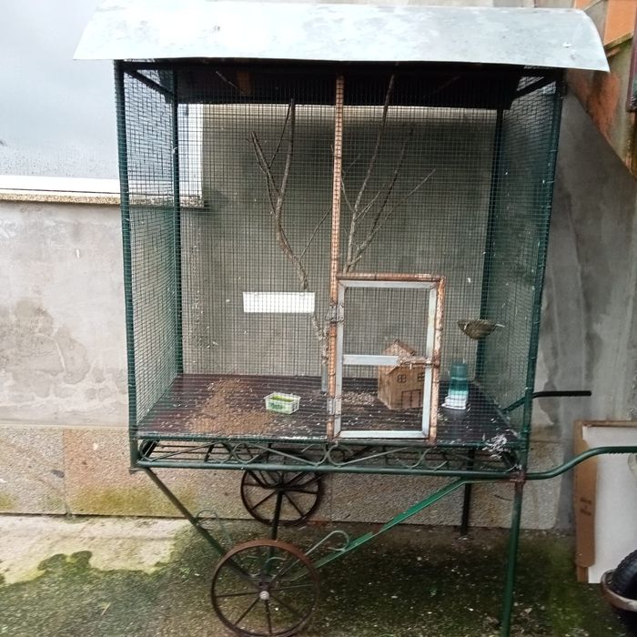 Gaiola para pássaros