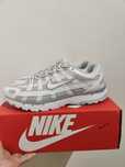 Sapatilhas Nike P-6000