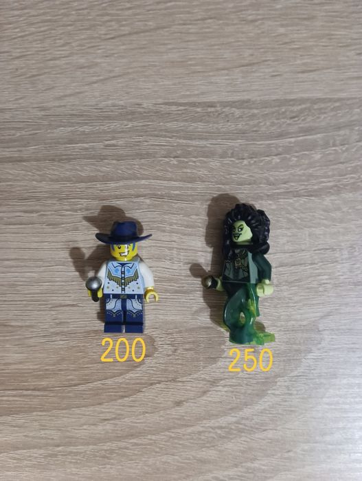 Лего мініфігурки