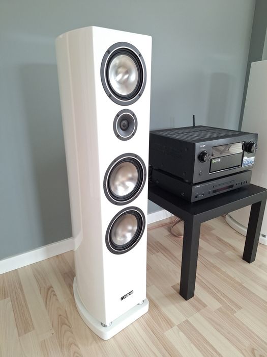 kolumny głośnikowe / podłogowe białe Canton Vento 896 DC White