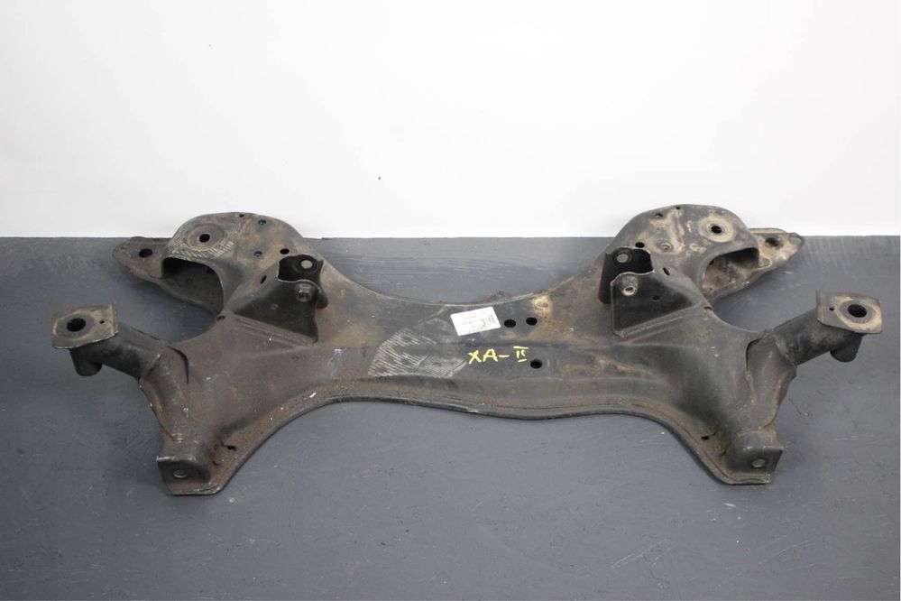 Балка передняя задня Toyota Lexus Nissan Mitsubishi Subaru Honda Mazda